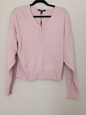 Derek Lam Soft Pale Pink V-Neck Knit Sweater